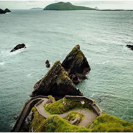 Chapel Place, Town Centre * Killarney