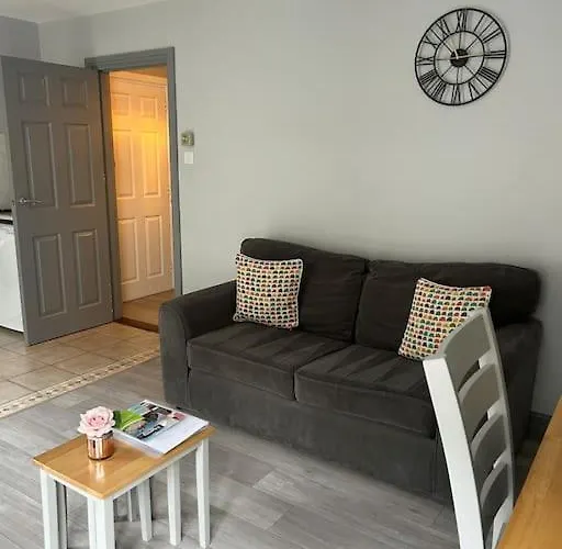 Chapel Place, Town Centre Apartman *